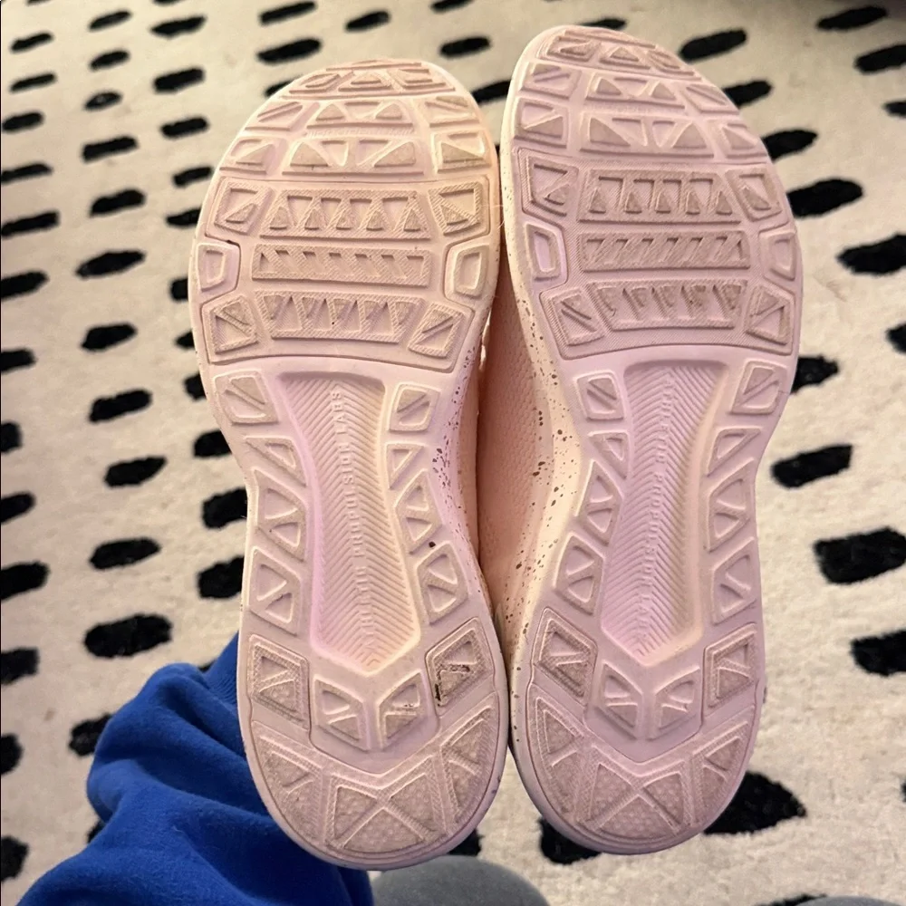 APL Techloom Breeze Knit Pink Running Shoe Size‎ Us 11